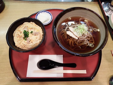 ミニ親子丼そばセット